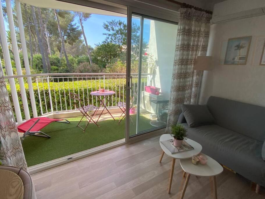 Studio Cosy 100M Plage Saint-Raphaël Kültér fotó